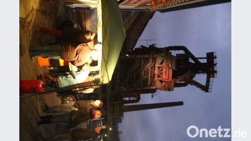 Ein industrieller Dinosaurier: Um ihn, den letzten Hochofen der Maxhütte, geht es bei der Unterschriftenaktion. 	Bilder: Franitza (2)
