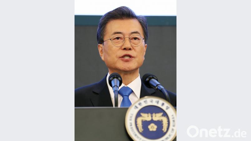 Südkoreas Präsident Moon Jae In hält in Seoul, Südkorea, seine Neujahrsansprache. Moon Jae In ist zu einem Treffen mit dem nordkoreanischen Machthaber Kim &quot;unter den richtigen Bedingungen&quot; bereit. 	Bild: YNA/dpa