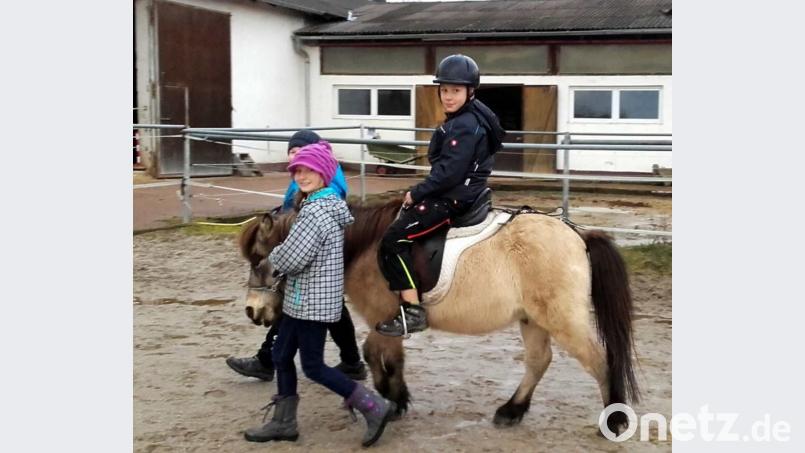 Reiten hieß der krönende Abschluss für die Schmidgadener Ganztagsschüler an jedem Projektnachmittag.	Bild: exb