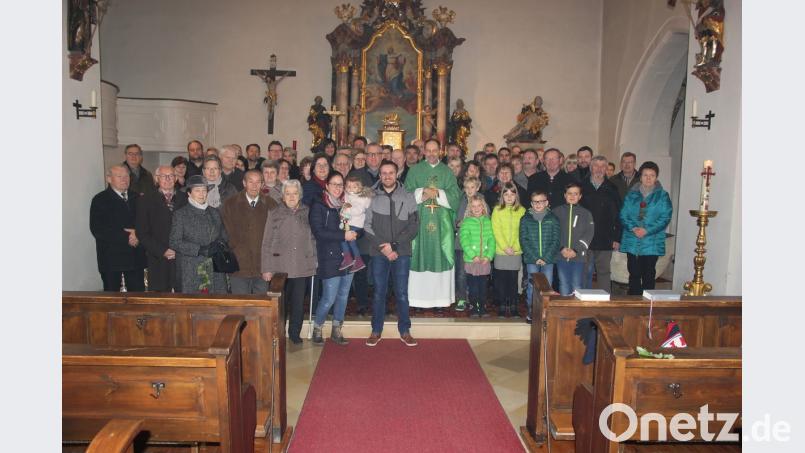 Am Schluss des Gottesdienstes stellten sich alle zu einem gemeinsamen Foto auf.