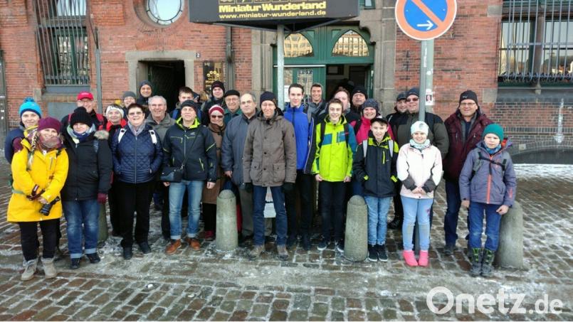 Die Windischeschenbacher Modelleisenbahnfreunde genießen ihren Aufenthalt in Hamburg.	Bild: exb