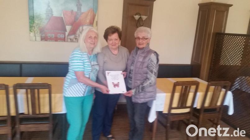 v. li. n. re.: Kreisfrauenbeauftragte Irene Kugler, Kreisvorsitzende Marianne Kies-Baldasty, Kreisfrauenbeauftragte Maria Uschold