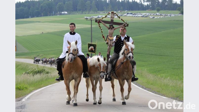 Eine lange Tradition hat der Pfingstritt in Kemnath am Buchberg am Pfingstmontag, diesmal 21. Mai.  	Bild: ads