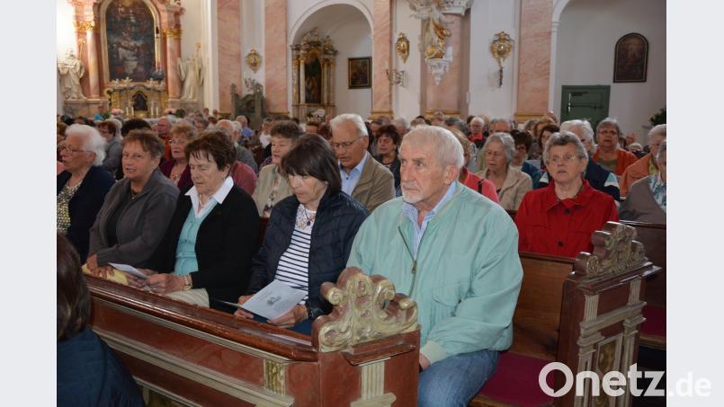 Kaum fassen konnte die Kapplkirche am Sonntagnachmittag die vielen Besuche beim Volksmusikalischen Mariensingen.