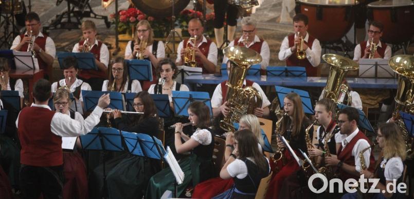 Zum Abschluss des Bergfestes gab die Musikkapelle Ursensollen in der Kreuzbergkirche ein Benefizkonzert zugunsten der Orgelrenovierung. Bild: Hirsch