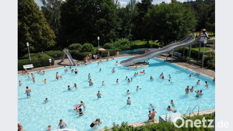 Die Mitarbeiter des Bauhofs haben viel Arbeit investiert, um duie Freizeiteinrichtung fit für den Badesommer zu machen. 	Bild: bey
