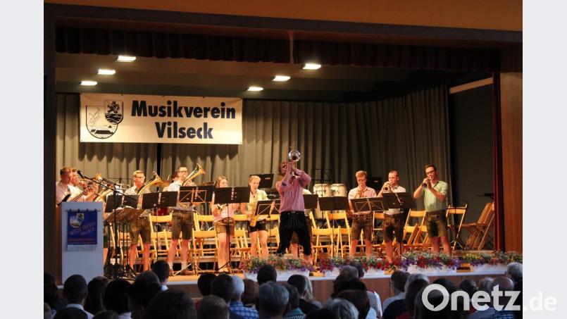 Die Brass-Band mit Leiter Benni Jung sorgte für beschwingte Unterhaltung.