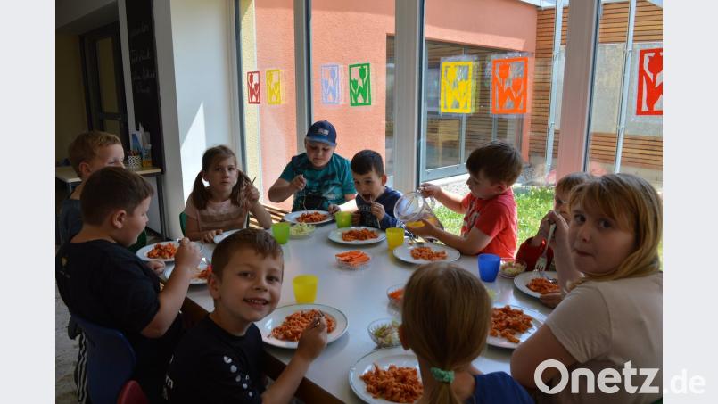 Sehr gerne wird von der Möglichkeit Mittag zu essen  Gebraucht gemacht. Und den Kindern schmeckt es, was natürlich auch sehr wichtig ist.