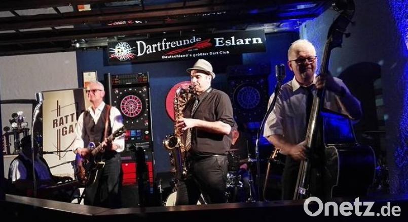 Die Rattle-Gang rockte den Heustodl in Eslarn und begeisterte das Publikum. Bild: gz Ziegler, Karl