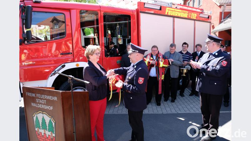 Feuerwehr Waldershof erhält neues Löschfahrzeug fpoz