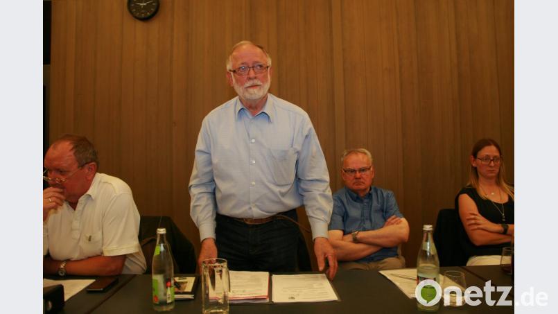 „Wichtig ist doch, dass wir wieder in ein vernünftiges Fahrwasser kommen“, betonte Bauer, dem nichts näher liegt, als den „Burgfrieden“ im Ort wieder herzustellen. Bild: wro