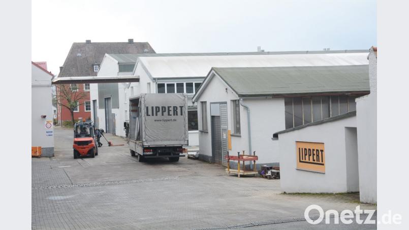 Der Maschinenbauer Lippert verlässt seinen Stammsitz an der Böttgerstraße in Pressath. Noch in diesem Jahr soll der Umzug nach Eschenbach beginnen 	Bild: gsb
