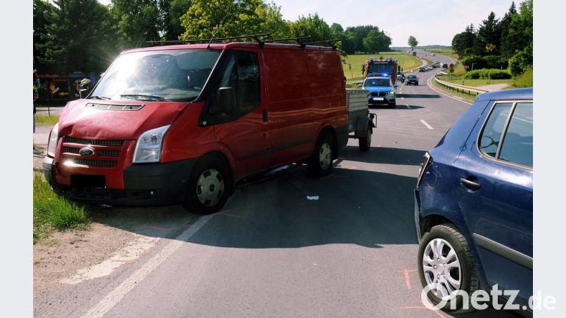 Auf Höhe des Haidweihers krachte es: Eine 62-Jährige verletzte sich bei dem Auffahrunfall schwer.  	Bild: gf