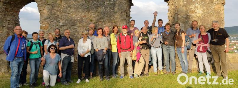 Die Athleten aus Nabburg und Teublitz freuten sich nach der Laufveranstaltung über ihre guten Resultate. Bild: prf