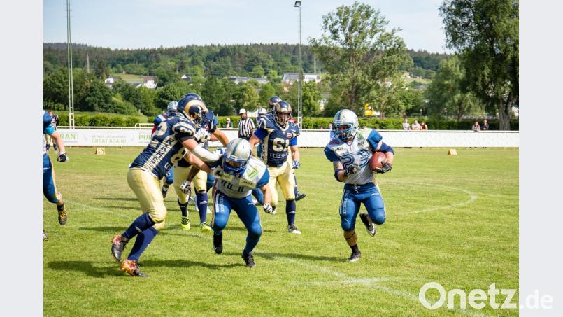 Die Vikings bleiben in der Landesliga Mitte Tabellenführer. Gegen Nürnberg feierte die Mannschaft vom Flutkanal einen 24:12-Sieg. Bild: exb