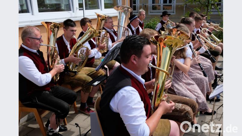 Den musikalischen Teil des Kinderfestes gestalteten Speinsharts junge Klosterbläser. do