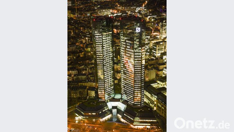 Die Zentrale der Deutschen Bank in Frankfurt.  	Archivbild: Arne Dedert/dpa