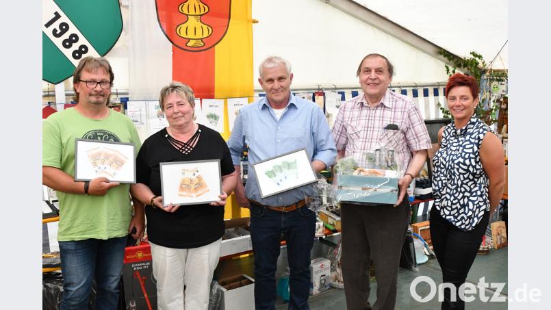 Das Foto zeigt von links: Jürgen Wiezorek, Hilde Reudel, Richard Grasser, Hermann Schmidt und Vorsitzende Sonja Saar TWG, Autor [TWG] (die-wegmanns@t-online.de)