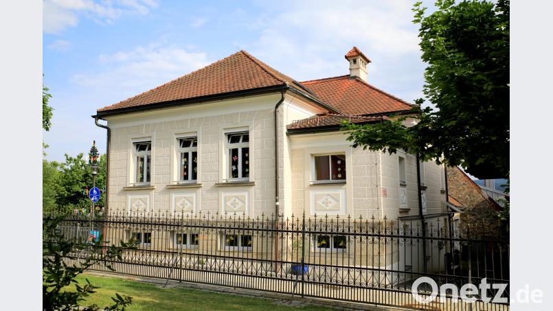 Der städtische Kindergarten Kunterbunt feiert heuer sein 110-jähriges Bestehen. So alt ist auch das Gebäude der Einrichtung. Neumann, Jochen [NJN] (<a href=