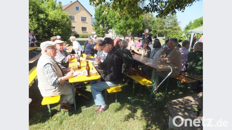 Gute Unterhaltung gab es für die Senioren bei unbeschwertem Zusammensitzen Iberer, Josef [IBJ] (josef.iberer@gmx.de)