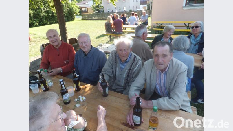 In gemütlicher Runde genossen die Rentner den Nachmittag Iberer, Josef [IBJ] (<a href=