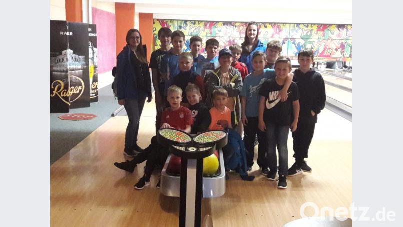 Die Kastler Jungschützen zeigen sich auch beim Bowling zielsicher Raps, Wolfgang
