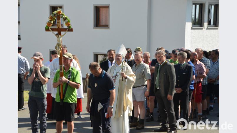 Zum 200. Wallfahrtsjubiläum kam Bischof Dr. Rudolf Voderholzer zum Fahrenberg. dob
