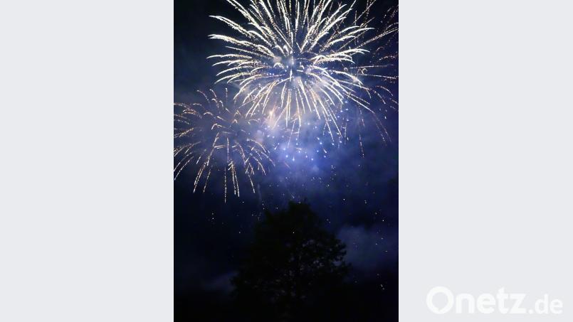 Für Begeisterung bei den Besuchern sorgt das Brillantfeuerwerk. ABI, Autor [ABI] (autor-abi@onetz.de)