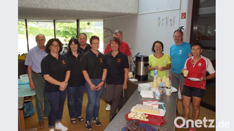 Mitglieder der KF kümmerten sich um das Wohl der Radlfahrer. mmj