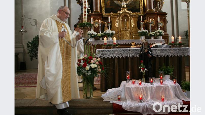 Im Mittelpunkt der beiden Tage stand die heilige Rita. Die Volksheilige wird in Fuchsmühl seit vielen Jahren verehrt. Festprediger in diesem Jahr war Anton Witt aus Mitterteich. wro
