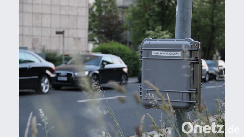 Topo heißen die grauen Kästen, die seit einigen Tagen an manchen Verkehrsschildern hängen. Uli Piehler