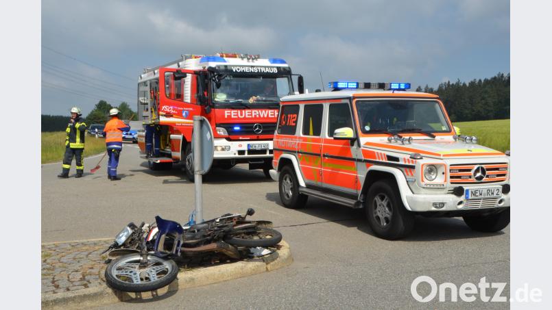 Mit diesem Moped krachte ein 81-Jähriger aus Moosbach in einen Opel Corsa. dob