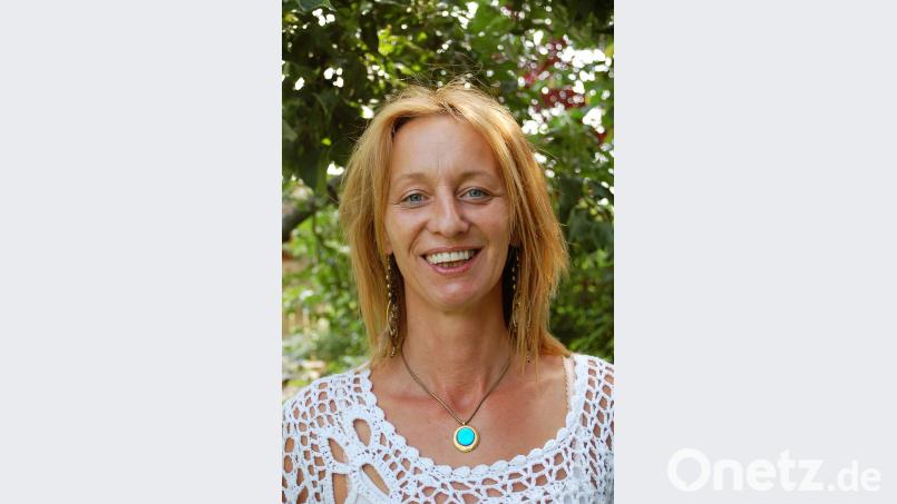 Katharina Scherl hat mit Schülern der Mittelslchule Grafenwöhr das Projekt "Fußspurenpfad" geleitet. rgr