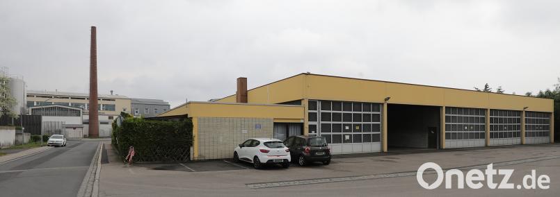 Das Gelände im Milchhofviertel war für 24 Busse ohnehin zu klein. Deswegen baut die Firma Bruckner ein neues Betriebsgelände im Industriegebiet West. Das leerstehende Gebäude am Lenbachweg 14 nutzt jetzt die Bayerland eG. Wolfgang Steinbacher
