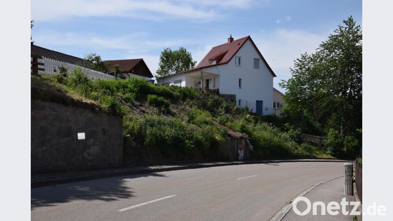 Der "Schäfereirangen" soll neu gestaltet werden. "Er liegt praktisch im Eingangsbereich unserer Gemeinde und soll  künftig ein einladendes Bild machen", so Bürgermeister Josef Beimler. fla