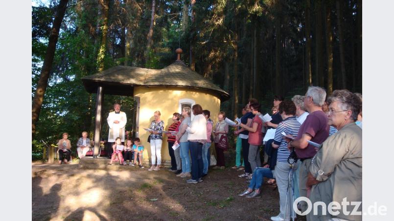 Gut besucht war die Maiandacht, die unter dem Leitgedanken „Maria in der Erwartung des Heiligen Geistes“ stand. Bild: gsc