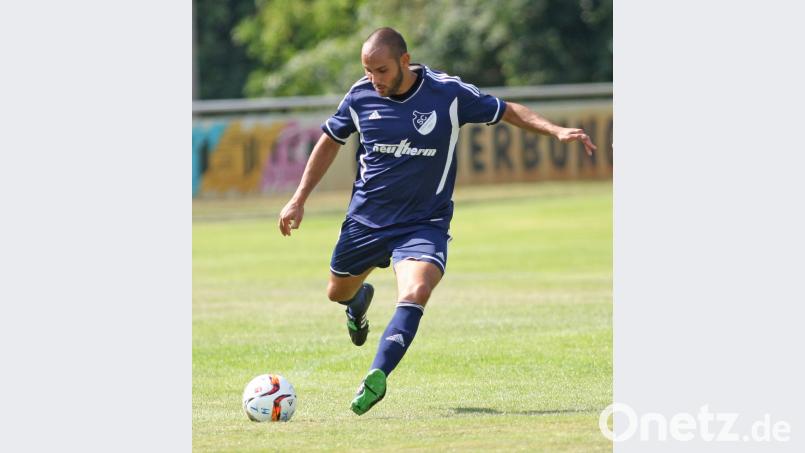 Feldspieler Erkan Kara musste im Relegationsspiel des SC Ettmannsdorf zwischen die Pfosten. Eger, Armin
