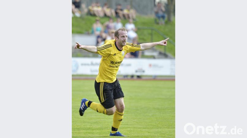 Da jubeln die Spieler: Kein Nachsitzen mehr, die Saison ist beendet. Ziegler, Hubert [ZG] (HUBERT.ZIEGLER@ONLINE.DE)