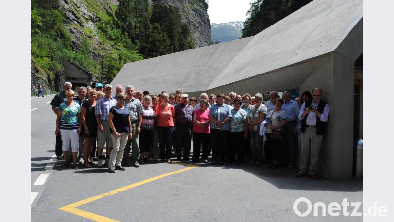 In der Via Mala Schlucht im Schweizer Kanton Graubünden wurde eine Erinnerungsfoto geschossen. Adam, Johann