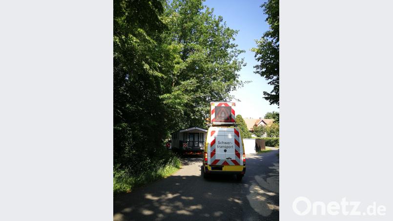 Bei zu engen Straßen ist auch ein Begleitfahrzeug machtlos. Andreas Ascherl