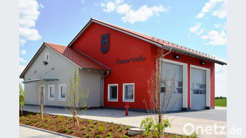 Nach 3,5jähriger Bauzeit hat die Haberländer Feuerwehr größtenteils in Eigenregie ihr neues Feuerwehrhaus fertig gestellt. Nun wird es eingeweiht. Bild: sm Schmola, Werner