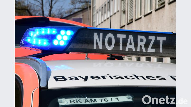 Auch innerhalb des ZRF wird es laut dem neuen Ärztlichen Leiter Rettungsdienst Dr. Florian Niedermirtl immer schwieriger, die flächendeckende Versorgung rund um die Uhr aufrechtzuerhalten. Er möchte deshalb Konzepte entwickeln, um rechtzeitig und möglichst effektiv gegenzusteuern. Hartl