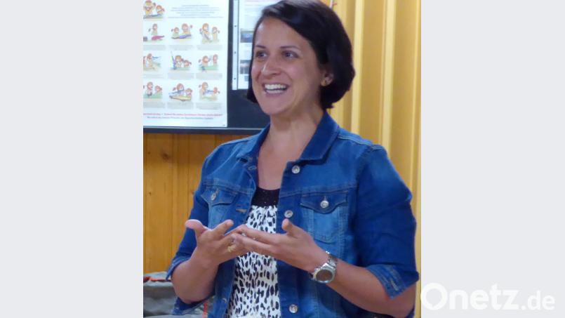 Kandidatin Tanja Renner bei ihrem Referat. Bild: fsb Schönberger, Ferdinand [FSB]