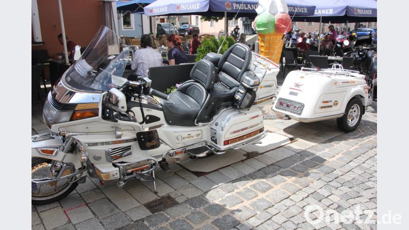 Auch besondere Gespanne gibt es beim Motorradtreffen zum Bestaunen. kro