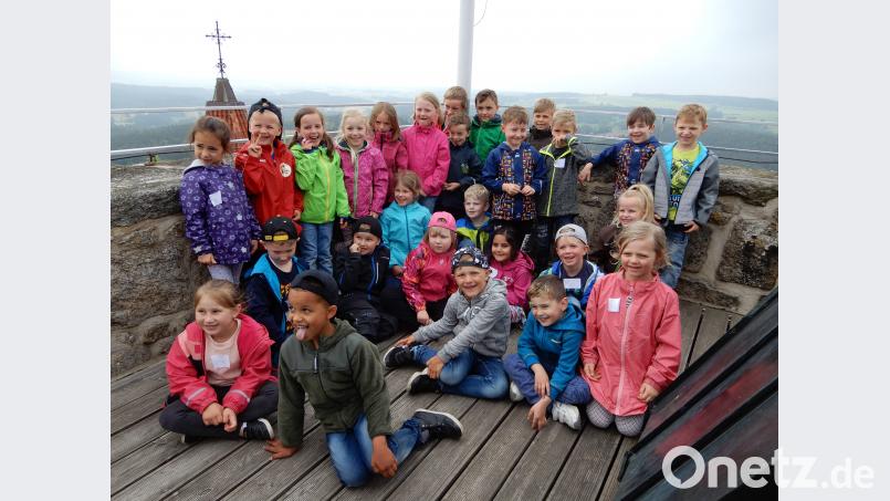 Die Vorschulkinder auf Ausflugsfahrt nach Lückenried und Leuchtenberg Gradl, Renate [RGR]