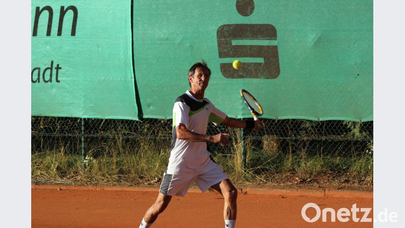 Fred Böckl musste sich in Baden Baden erst im Finale der Nummer eins im Seniorentennis geschlagen geben. Beitrag, Externer