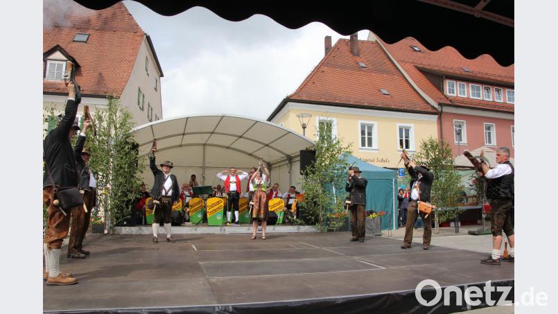 Die Tirschenreuther Böllerschützen waren auch 2018 das Bürgerfest &quot;anschießen&quot;. kro