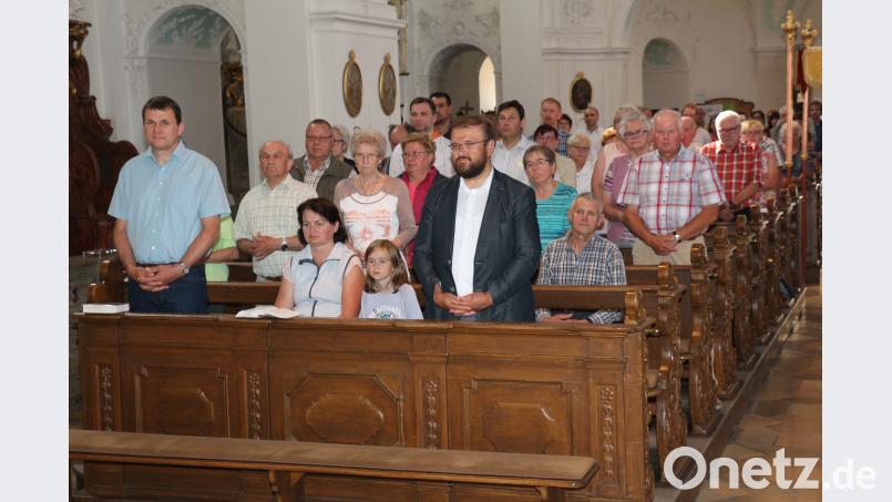 Die Kastler Wallfahrrer füllen die Basilika in Gößweinstein. rpp