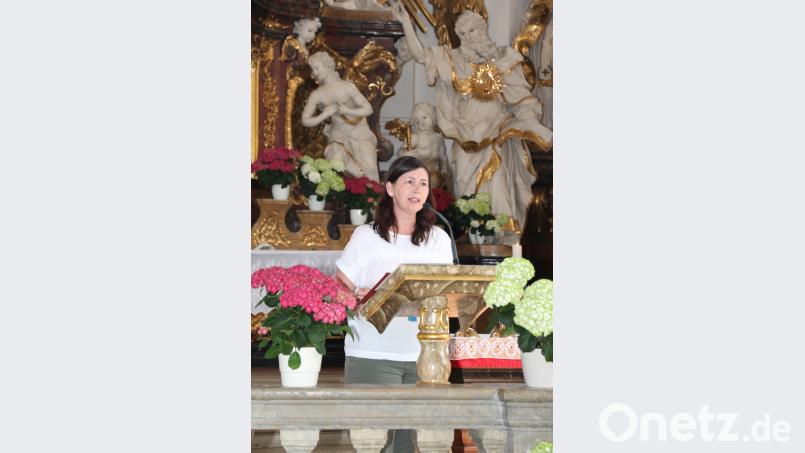 Andrea Heining übernimmt die Lesung. rpp