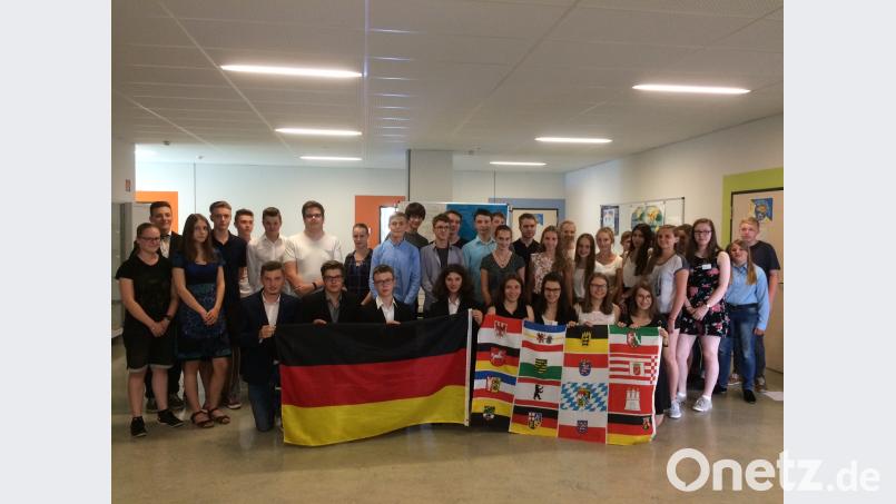 Die Teilnehmer der 10. Klassen konnten für einen Tag lang in die Rolle von Politikern schlüpfen. plym